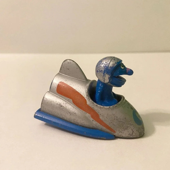 Vtg 1983 Sesame Street Diecast Grover  Rocket Big Bird Popcorn Truck PVC Figures - Picture 7 of 15